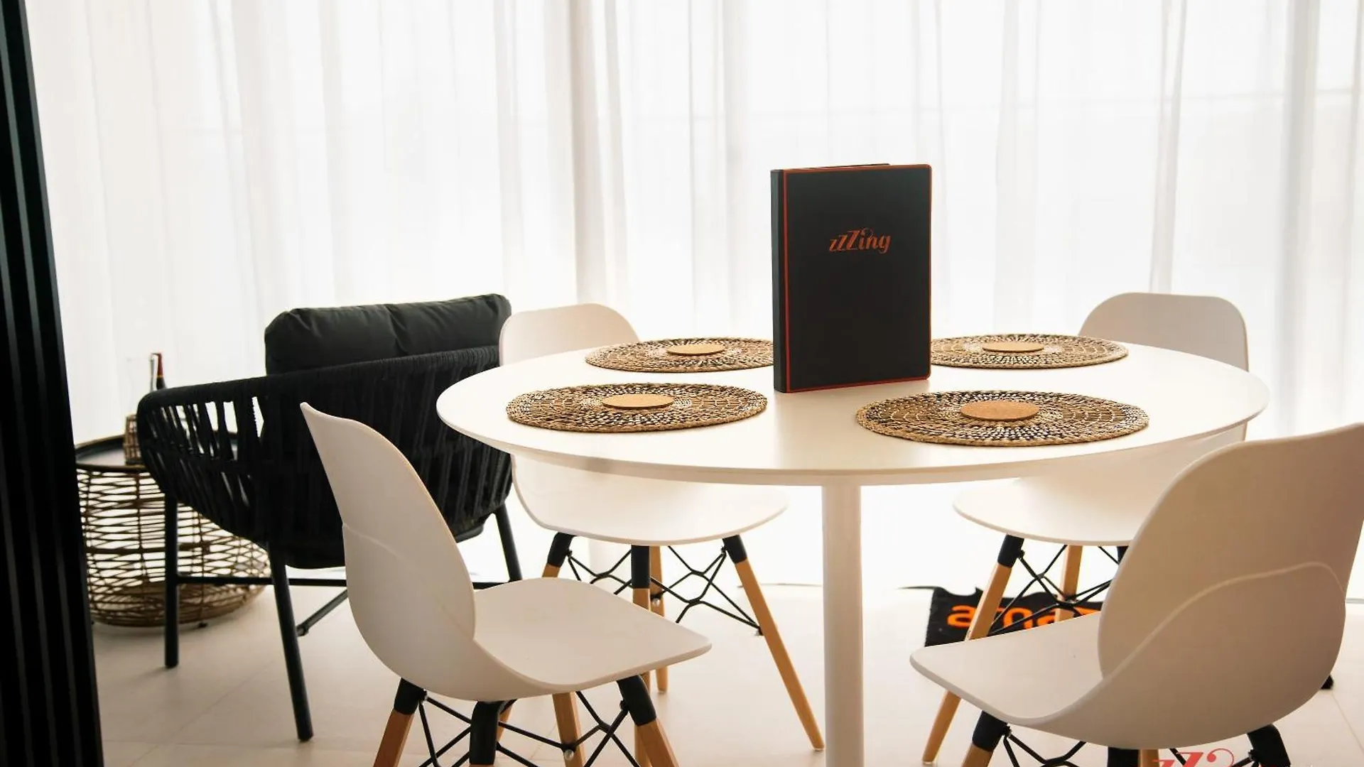 Your Luxury Retreat At Mercury Towers Saint Julian's